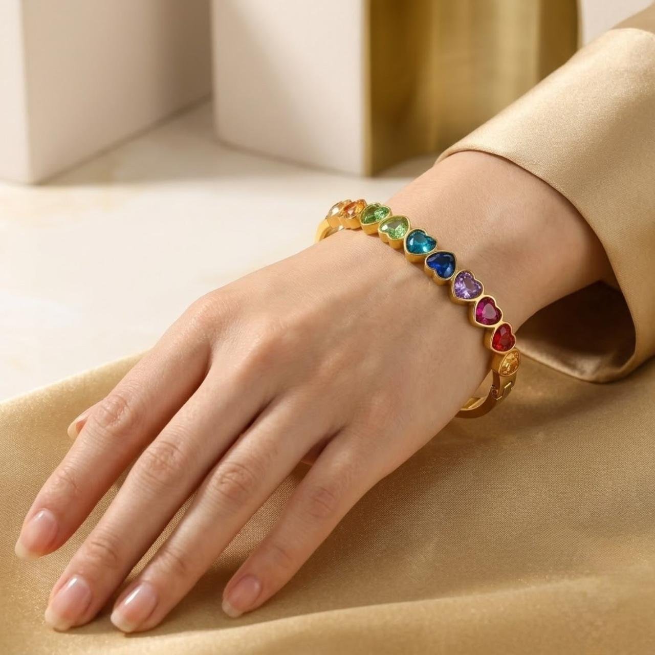 Aurora_Heart_anti tarnish_Bracelet_3