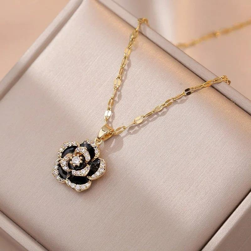 BLACK_ROSE_PENDANT_anti tarnish_NECKLACE_3