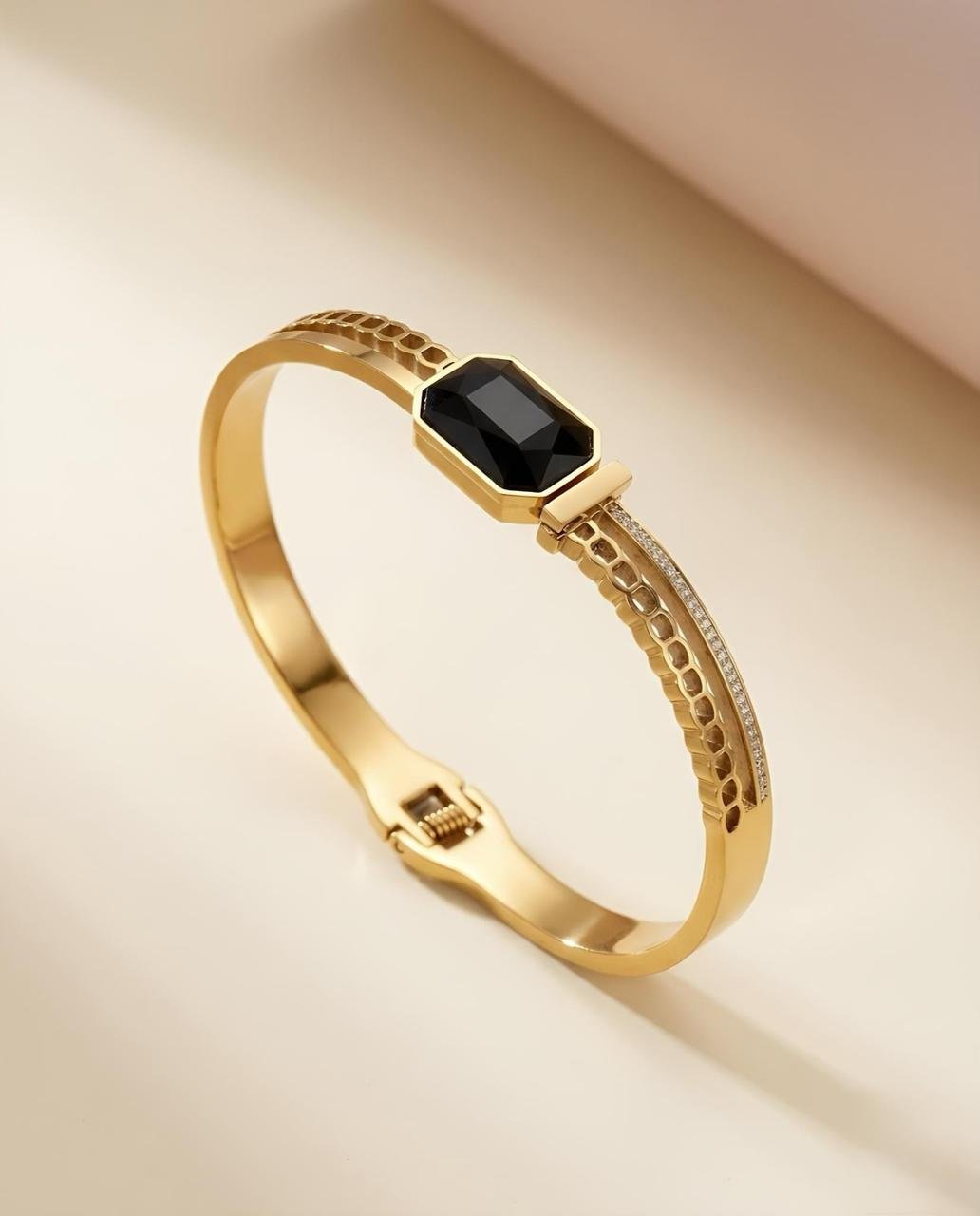 Hexa_Noir_ANTI TARNISH_BANGLE_(3)