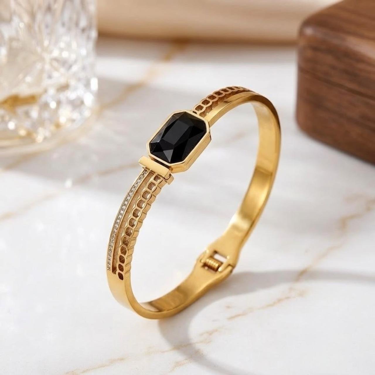 Hexa_Noir_ANTI TARNISH_BANGLE_5